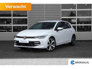 Volkswagen Golf Life Edition eHybrid | 'App-Connect' draadloze smartphone integratie | Achterbank in ongelijke delen neerklapbaar incl. middenarmsteun en doorlaadmogelijkheid | Afstandscontrolesysteem (Front Assist)