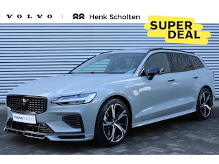 Volvo V60 2.0 T6 Plug-in Hybrid AWD Plus Dark | Heico Sportiv Bodykit inclusief Actief Vierpijps Sportuitlaatsysteem met Klepbediening | Diffusor | Voorspoiler | Zijskirts | Spoorverbreders | 19 Inch Lichtmetalen Velgen | Lederen Bekleding | Panoramadak | Getint Glas | Elektrisch Verstelbare Voorstoelen Met Geheugen | High Performance Audiosysteem | Google Services |