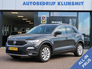 Volkswagen T-Roc 1.0 TSI Style Business | virtual cockpit | camera | stoelverw | elektr klep |