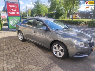 Chevrolet Cruze 1.8 LT Z 4 DRS. complete uitvoering en dealeronderhouden