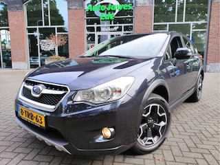 Subaru XV 2.0i Luxury AWD Af.trekhaak - Navigatie -Allseasonbanden - Achteruitrijcamera