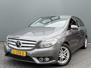 Mercedes-Benz BWJ 2012 123 PK 180 NIEUW BINNEN !