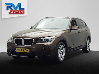 BMW X1 SDrive18d Executive Automaat Trekhaak Leder Navigatie Climate-control Cruise
