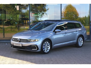 Volkswagen Passat Variant 1.4 TSI PHEV GTE Business 218 PK, Panoramadak, Camera, LED-Matrix