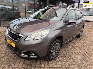 Peugeot 2008 1.2 PureTech Blue Lion / Navi / PDC / Trekhaak