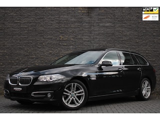 BMW 5-serie Touring 520i Luxury line 184pk! Pano/Aut/Cruise/Trekhaak/Leder