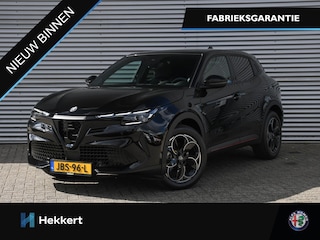 Alfa Romeo Junior Elettrica Speciale 54kWh 156pk Automaat PANO-DAK | ADAP. CRUISE | STOELVERWARMING | DRAADLOOS OPLADEN | DODE HOEK