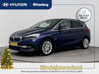 BMW 2-serie Tourer 225XE iPERFORMANCE HIGH EXECUTIVE ^| NAVI | CLIMA | CRUISE | CAMERA | CHIQUE IVOOR LEDER INTERIEUR | LM VELGEN | PRIVACY GLASS | AUTOMAAT | HYBRID |