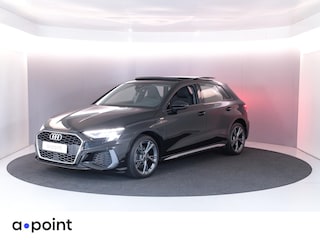 Audi A3 Sportback 40 TFSI e Advanced edition 204 pk S-tronic | Navigatie | Panoramadak | Parkeersensoren (Park assist) | Achteruitrijcamera | Stoelverwarming | S-Line exterieur |