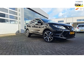 Nissan Qashqai 1.2 Tekna/Panoramadak*Leer*17 Inch*Camera*Afn Trekhaak*Enz*