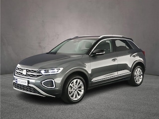 Volkswagen T-Roc Style 1.5 TSI 150pk DSG Automaat Trekhaak, Navigatie, Adaptive cruise control, Parkeersensoren, App connect, Stoelverwarming, LED koplampen