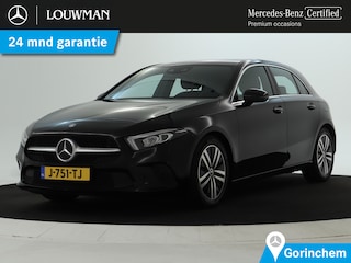 Mercedes-Benz A-klasse 180 Business Solution Luxury Sfeerverlichting | Trekhaak | Achteruitrijcamera. Inclusief 48 maanden MB Certified garantie voor Europa.