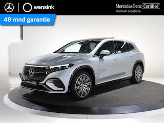 Mercedes-Benz EQS SUV 450 4MATIC AMG Premium Plus | 7-persoons | Rij-assistentie + | Panorama-schuifdak | Achterasbesturing | Burmester 3D | Trekhaak | Luchtvering |