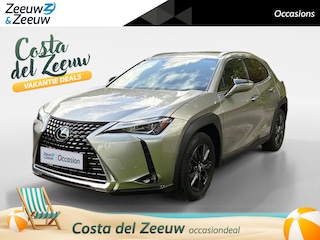 Lexus UX 250h Luxury Line Zeer lage kilometerstand , eerste eigenaar . Apple Carplay/Android Auto , elektrisch glazen schuif-/kanteldak , navigatiesysteem full map , voorstoelen verwarmd , cruise control adaptief, electronic climate controle , enz