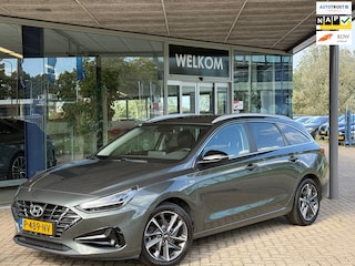Hyundai i30 Wagon 1.5 T-GDi Hybride MHEV Premium Dealer Onderhouden