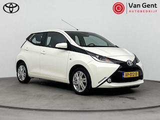 Toyota Aygo 1.0 VVT-i x-play | Airco | Camera | Elektrische ramen voor | 15 inch | Bluetooth