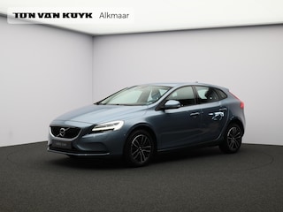 Volvo V40 2.0 T2 Nordic+ / Trekhaak / Standkachel / Stoelverwarming / Parkeersensoren Achter / All-Seasonbanden / Cruise Control /