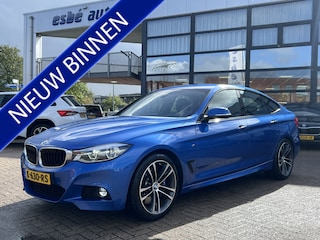 BMW 3-serie GT 340i M-Sport High Executive Trekhaak Camera Head Up Harman Kardon Adaptive Led Elek.Sportstoelen Zwart Leder Estoril Blauw M Kleur 6-Cilinder B58 LCI