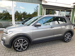 Volkswagen T-Cross 1.0TSI 116PK STYLE!! All-in Prijs! Trekhaak!