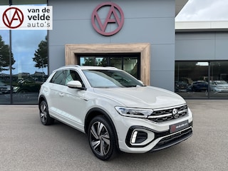Volkswagen T-Roc 1.5 TSI 150pk DSG R-Line | Camera | Keyless | Elek. Achterklep | Dode hoek | Rijklaar incl. 1 jaar Bovag garantie