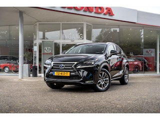 Lexus NX 300h Hybrid 2 WD Luxury Line | Volledig dealeronderhouden | Afneembare trekhaak | Navigatie | Zwart lederen bekleding | Draadloos opladen | Cruise
