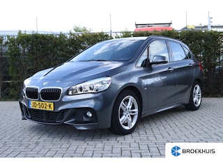BMW 2-serie Tourer 218i M Sport M Sport | Trekhaak | Camera | Navigatie | Stoelverwarming | Climate Control PDC