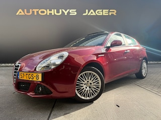 Alfa Romeo Giulietta 1.4 T Distinctive|Automaat|Pano|
