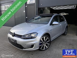 Volkswagen Golf 1.4 TSI GTE |PANO|XENON|CARPLAY|TREKHAAK|PDC