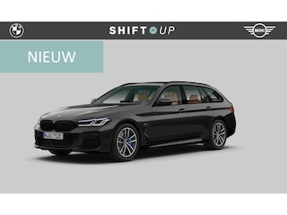 BMW 5-serie Touring 530e xDrive M-Sport | Panoramadak | CoPilot | Laser | Head Up