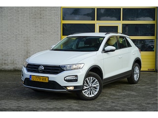 Volkswagen T-Roc 1.5 TSI 150PK! Style BJ2021 Lmv 16" | Led | Pdc | Navi | App-Connect | Climate control | Cruise control | Getint glas