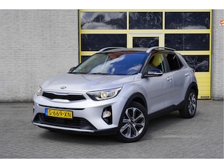 Kia Stonic 1.0 T-GDi DynamicPlusLine BJ2020 Lmv 17" | Led | Pdc | Navi | Keyless entry | Achteruitrijcamera | Climate control | Cruise control | Zwart dak | Extra getint glas