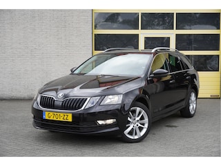 Skoda Octavia Combi 1.5 TSI 150PK! Automaat Business Edition BJ2020 Lmv 17" | Led | Pdc | Navi | App-Connect | Climate control | Cruise control | Verwarmde voorstoelen | Extra getint glas