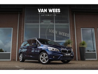 BMW 2-serie Tourer 218i F46 7p. Sport-Line 7 persoons | 2e eigenaar | NL auto | Dakraam | LED | 17 inch | Sportstoelen | Sportstuur | Cruise control | Climate control | ➡️