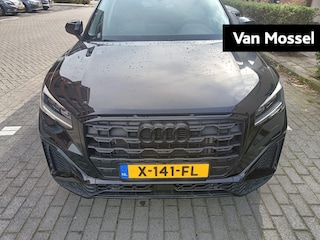 Audi Q2 35 TFSI S Edition 150 PK | S-line | Automaat | Navigatie | Camera | Stoelverwarming | Adaptive cruise control | Parkeersensoren | Privacy glass | Lichtmetalen velgen | Audi smartphone interface |