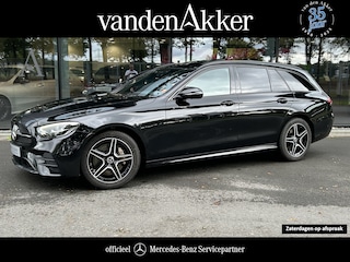 Mercedes-Benz E-Estate 300e AMG // Trekhaak 2100kg // 360 Camera // Schuifdak // Night pakket // Elek. Achterklep // Carplay