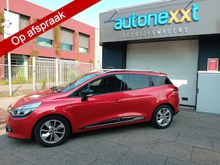 Renault Clio Estate 1.5 dCi ECO Dynamique l LET OP UITSLUITEND OP AFSPRAAK l IN OPDRACHT VAN PARTICULIER. Nieuwe Apk en onderhoudsbeurt. Privatter verkauf. FAHRT SUPER NEUE ÖLWECHSEL, NEUE TUV/ITV !