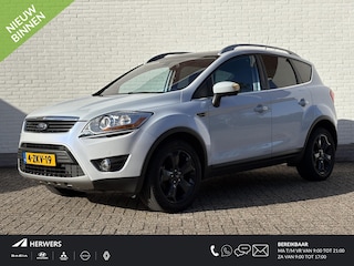 Ford Kuga 2.5 20V Titanium / Trekhaak / All season / Panoramadak / Keyless / Verwarmde voorruit / Cruise control / Leder / Elektrische stoelbediening /