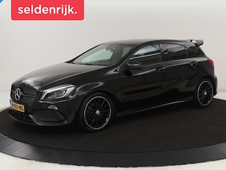 Mercedes-Benz A-klasse 180 AMG Night | Stoelverwarming | Leder/Alcantara | Sfeerverlichting | Navigatie | Park Assist | Full LED | Airco | Bluetooth
