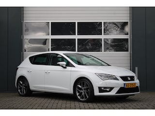 Seat Leon 1.4 EcoTSI FR Connect 150pk Automaat Cruise/Camera/PDC/Stoelverwarming/Apple/Android/Navi/Bluetooth/LED/18"LM/Trekhaak