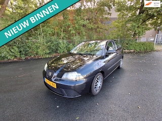Seat Ibiza 1.2-12V Selection LEUKE AUTO ZO WEG PRIJSJE