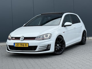 Volkswagen Golf 2.0 TSI GTI Performance Pano - DSG - Led - Navi - Dynaudio