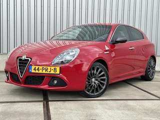 Alfa Romeo Giulietta 1.7 TBi Quadrifoglio Verde 236PK Leder - Led - Zwarte Hemel
