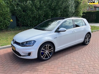 Volkswagen Golf 1.4 TSI GTE echt alle opties leer panorama dak blindspot mooie auto