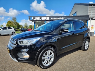 Ford Kuga 1.5 Titanium, Trekhaak, Navi, Cruise, Xenon, Dealeronderhouden