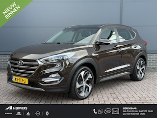 Hyundai Tucson 2.0 CRDi 4WD Premium / Trekhaak / 1900KG Trekgewicht / Schuif Kantel Dak / Stoel Verwarming+Ventilatie / Elektrische Stoelen / Elektrische Achteklep / Navigatie /