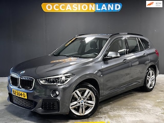 BMW X1 SDrive20i High Executive M-Sport|LED|HUD|SFEER|TREKHAAK|SFEER|ALCANTARA|STOELV|CRUISE|BLUETOOTH|