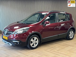 Renault Scénic 1.2 TCe Expression TREKHAAK AIRCO CRUISE NAVIGATIE PDC STOELVERWARMING KEYLESS-GO