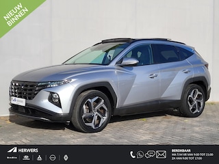 Hyundai Tucson 1.6 T-GDI PHEV Premium Sky 4WD / Automaat / Dealer onderhouden / Glazen schuif- en kanteldak / Stuur-, stoel- en achterbankverwarming / Trekgewicht 1350 kg / Stoelventilatie / Adaptief CC /