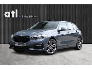 BMW 116i Sportline | AUT | LED | Cruise | Sportstoelen | Half leder | Stoelverwarming | PDC voor en achter | DAB Radio | etc.