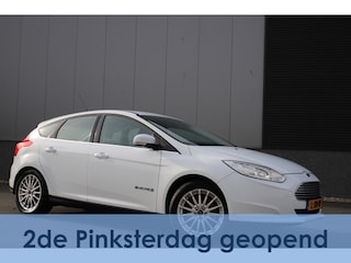 Ford Focus Titanium 100% Electric 23kw/ Leder/Camera/LED